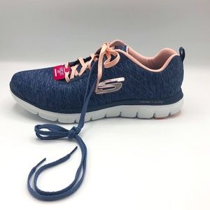 Women's Skechers Sneakers Size 10W